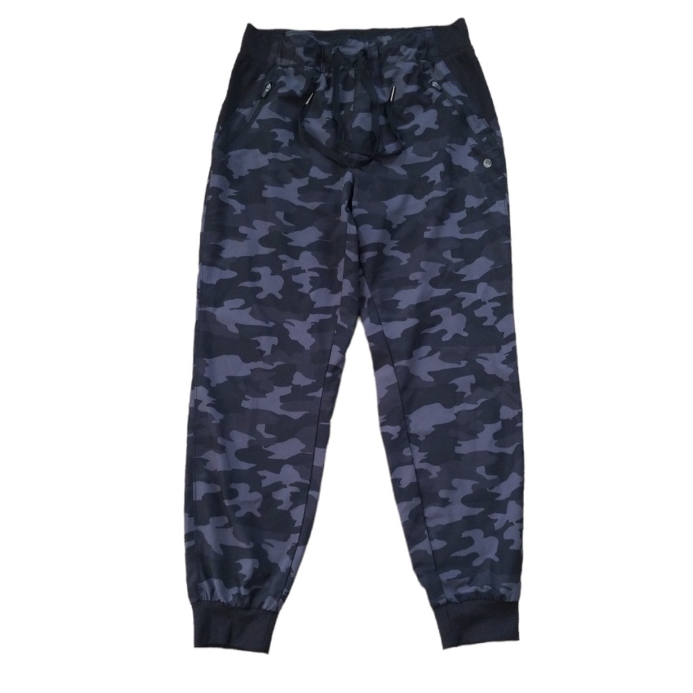 Apana Women's Lightweight Camo Joggers Size: Medium